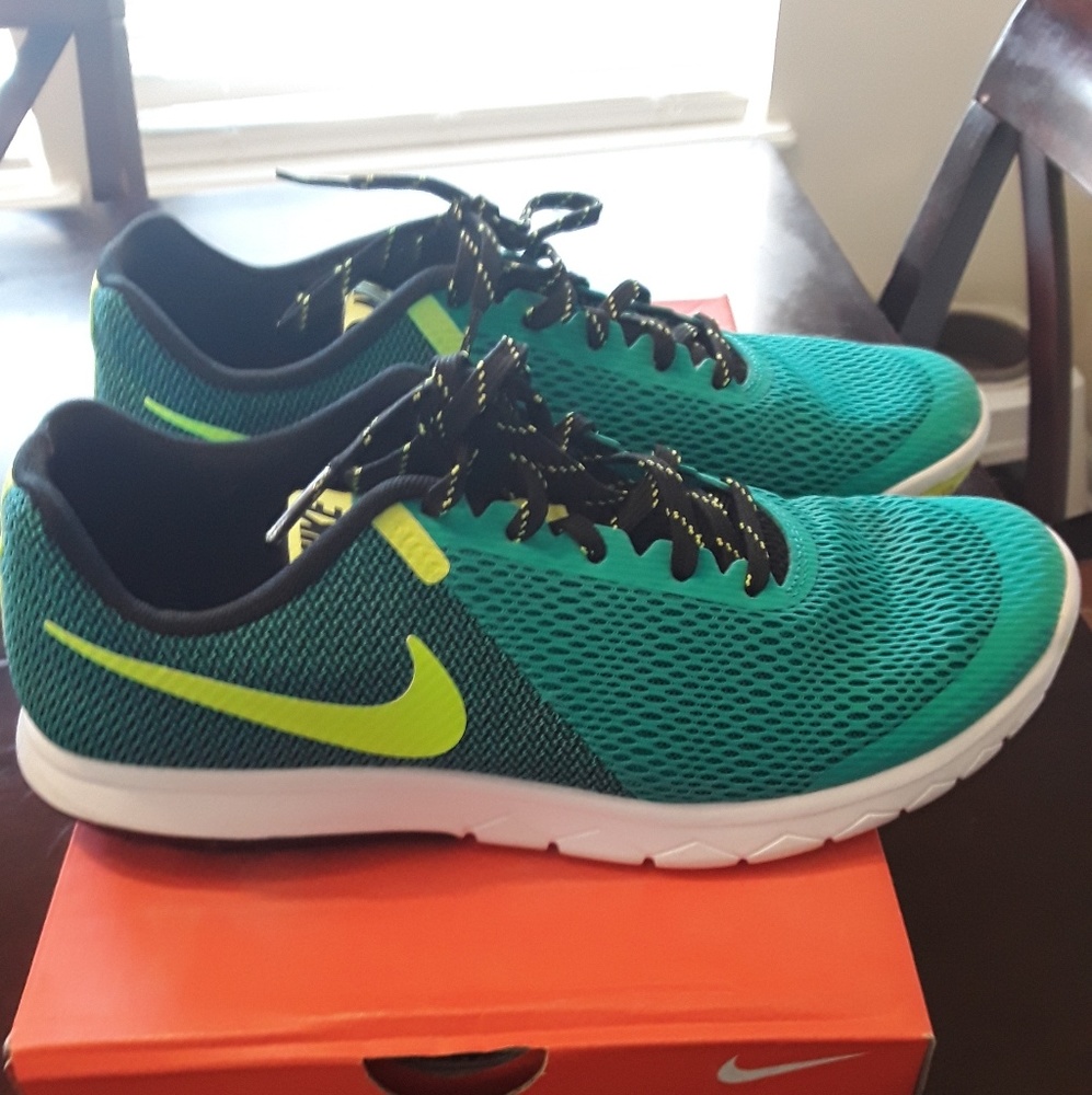 Nike Flex Experience Run 5